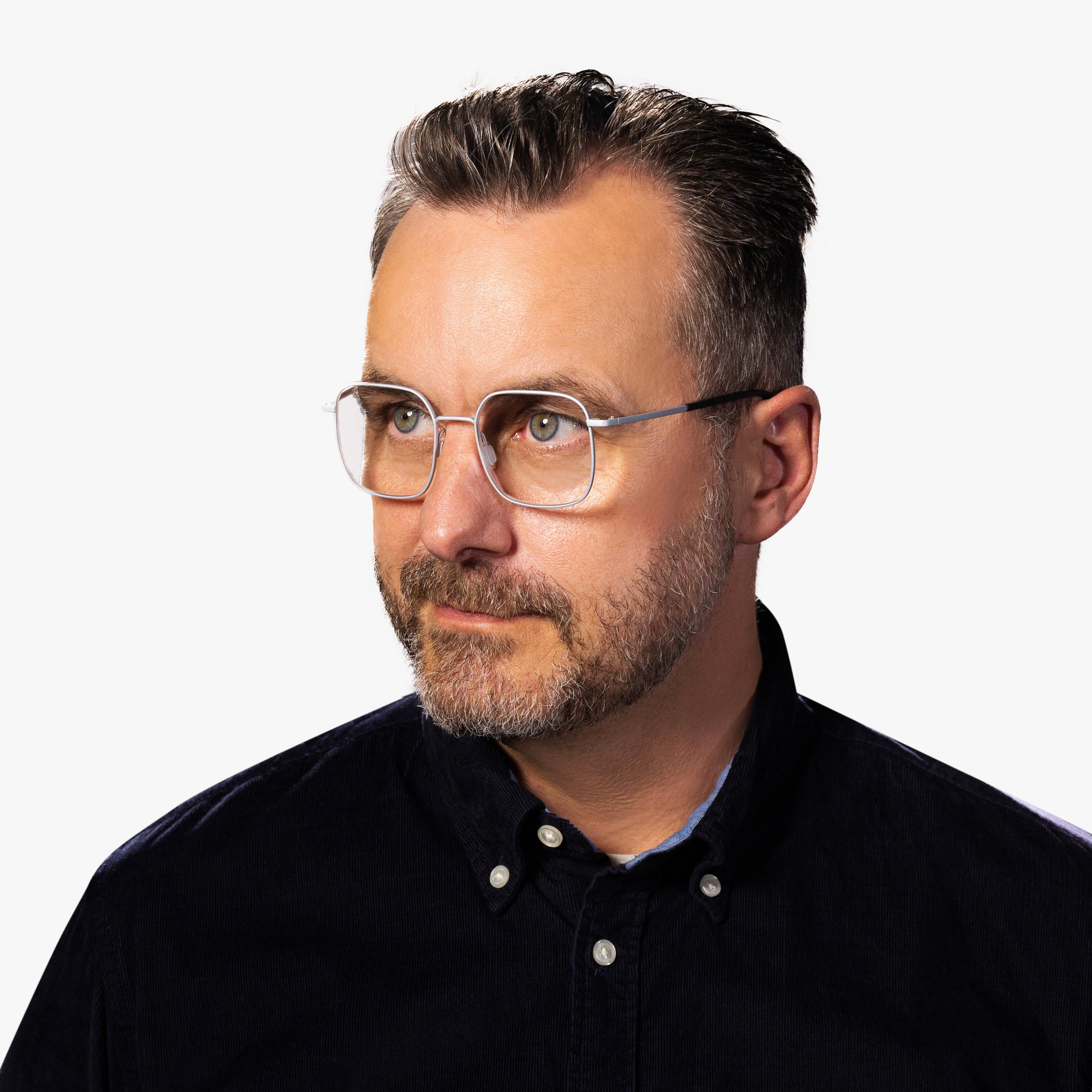 Luxreaders stylish Båstad Steel Reading glasses. Made from Titanium in a Round shape.