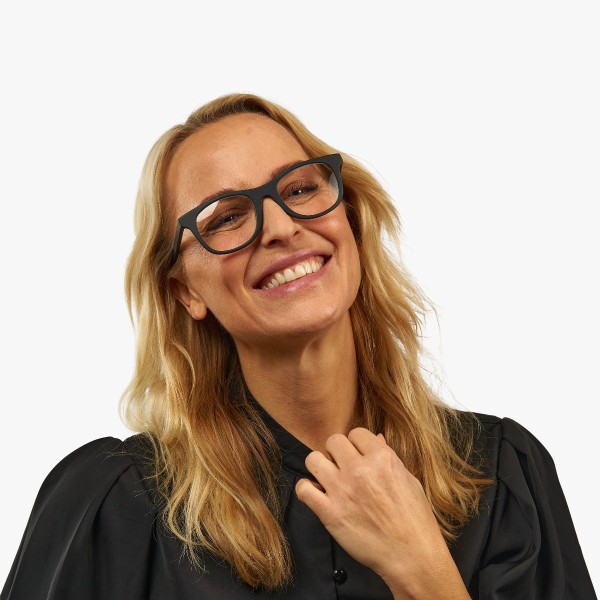 Luxreaders stylish Women's Malmö Black Reading glasses. Made from Acetate in a Square shape.