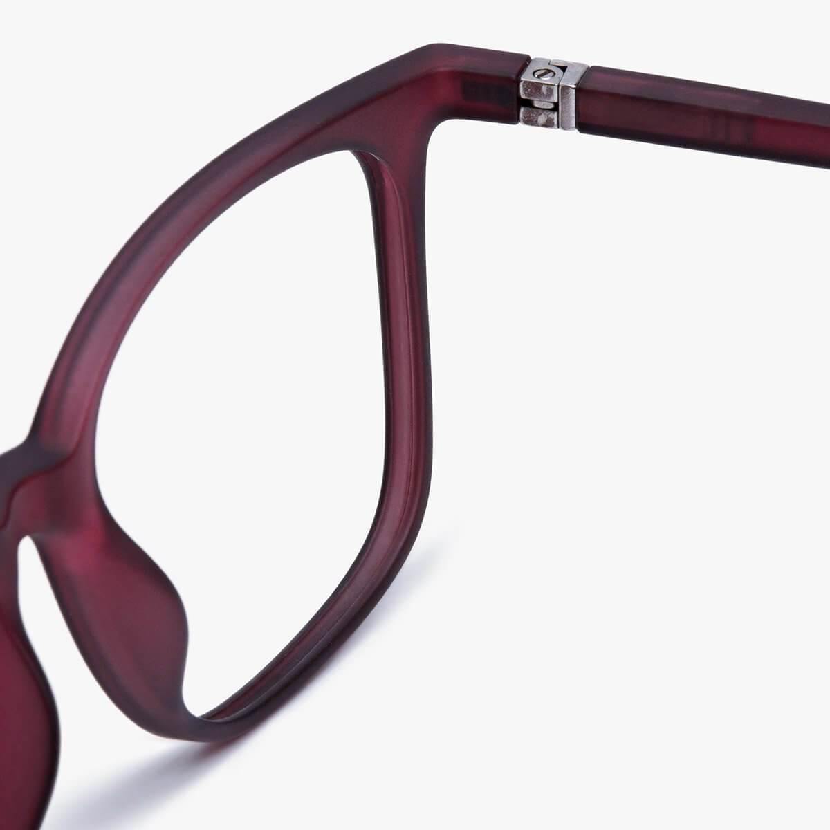 Luxreaders stylish Women's Fyn Red Reading glasses. Made from Rubber in a Square shape.