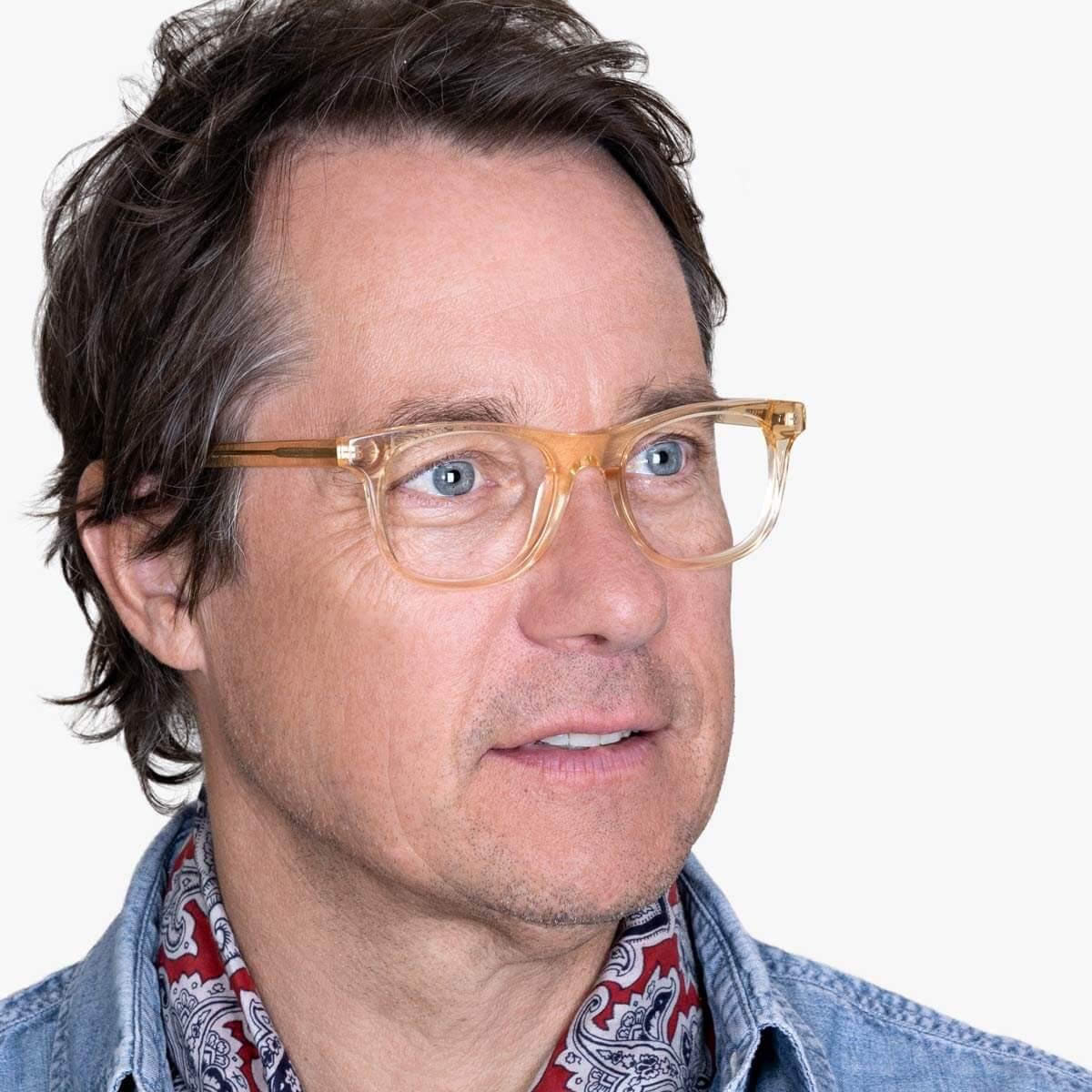 mens-malmo-crystal-lemon_reading-glasses_male-model-1.jpg?v=1771426290&width=1200