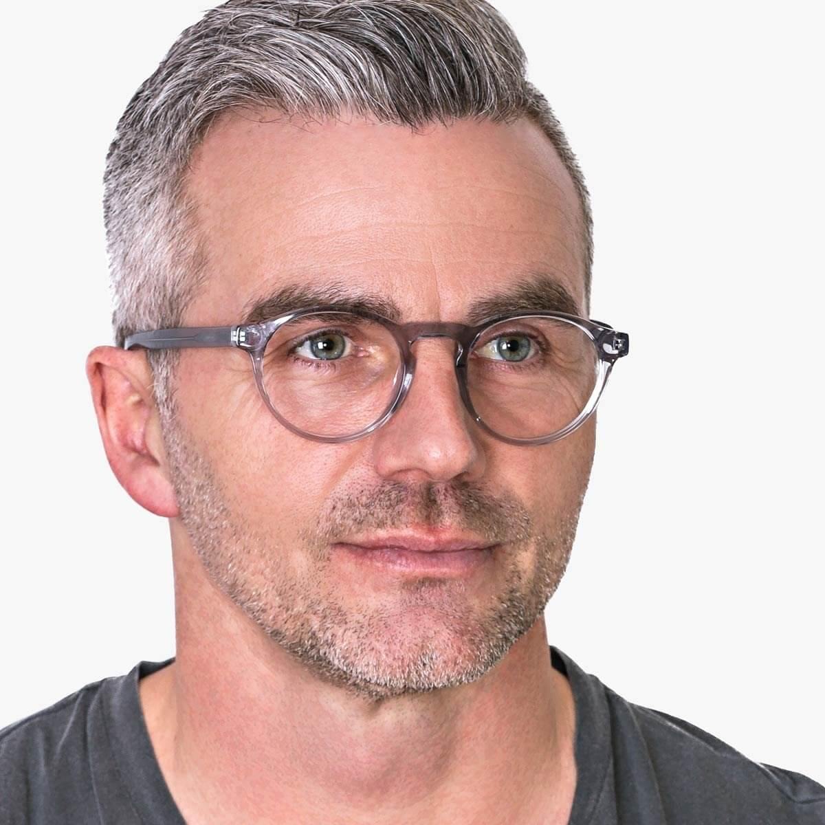 mens-trondheim-crystal-grey_reading-glasses_male-model-1.jpg?v=1771424899&width=1200