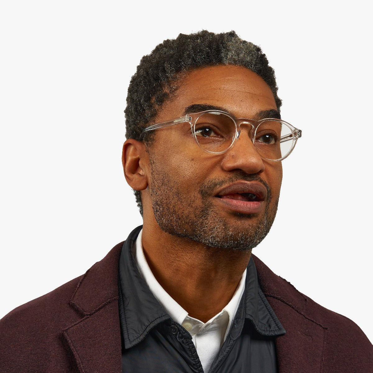 mens-trondheim-crystal-white_blue-light-glasses_male-model-1.jpg?v=1771424759&width=1200