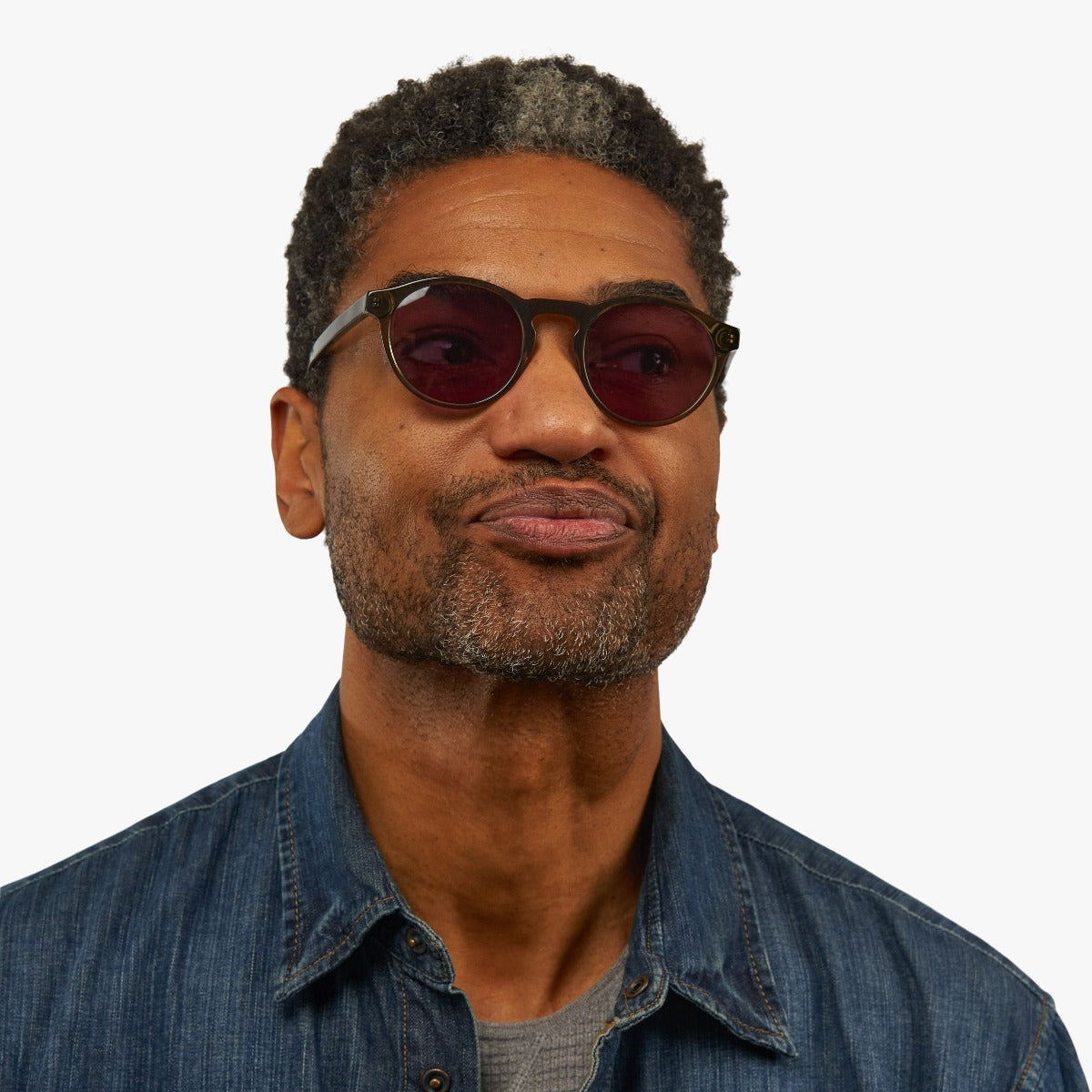 mens-trondheim-shiny-olive_sunglasses_male-model-1.jpg?v=1771424463&width=1200