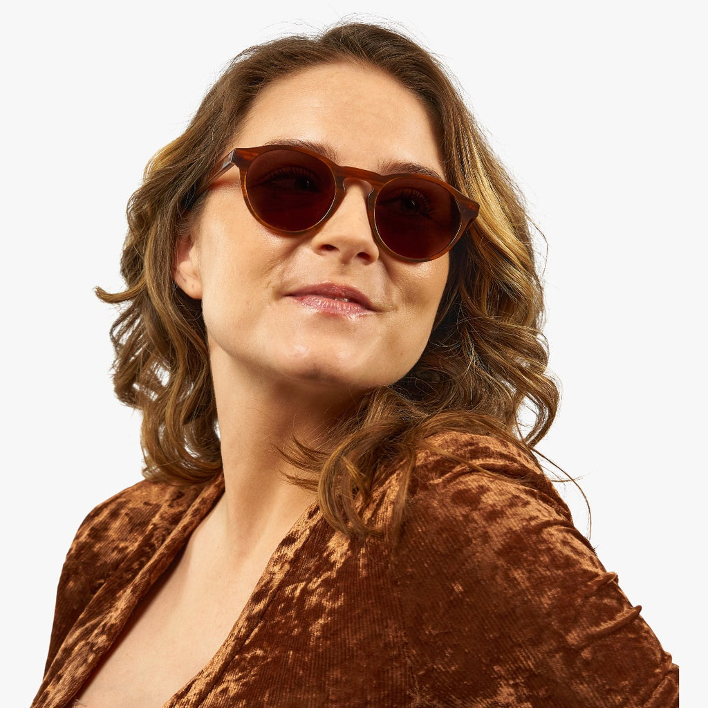 Women's Morgan Shiny Walnut Okulary przeciwsłoneczne - Luxreaders.pl